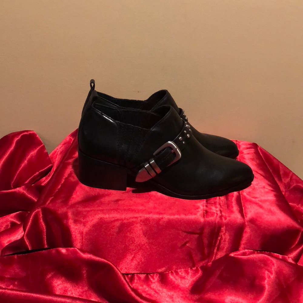 Bootie - Picture 2 of 6